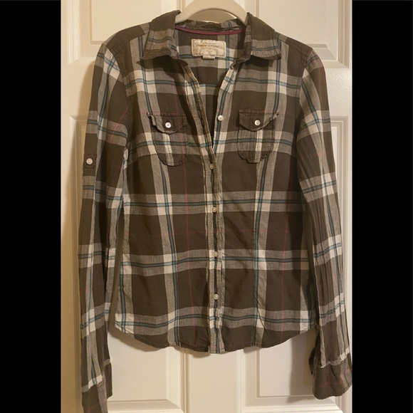 American Eagle Outfitters 100% cotton plaid button down blouse. - Picture 1 of 8